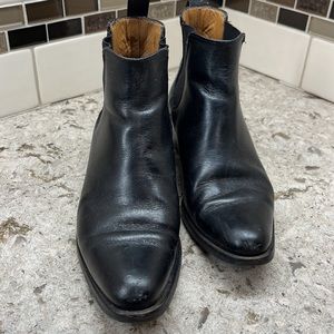 Quero Handmade slip on ankle booties